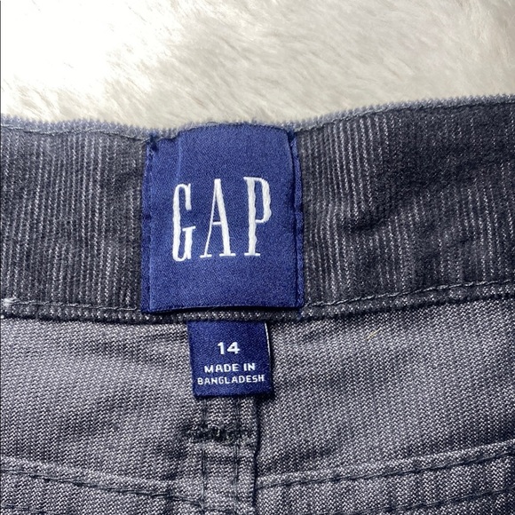 GAP Gray Jean Shorts Relaxed Fit Mid-Thigh - Picture 2 of 8